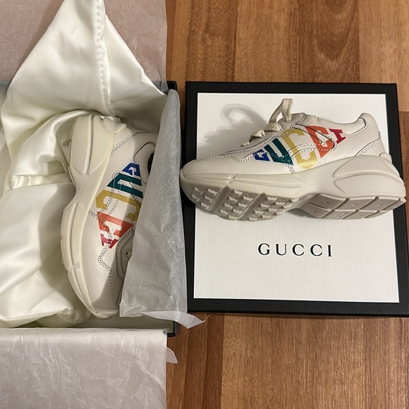 Gucci Kids Logo Sneakers Brand new in box size 24 - Picture 7 of 8